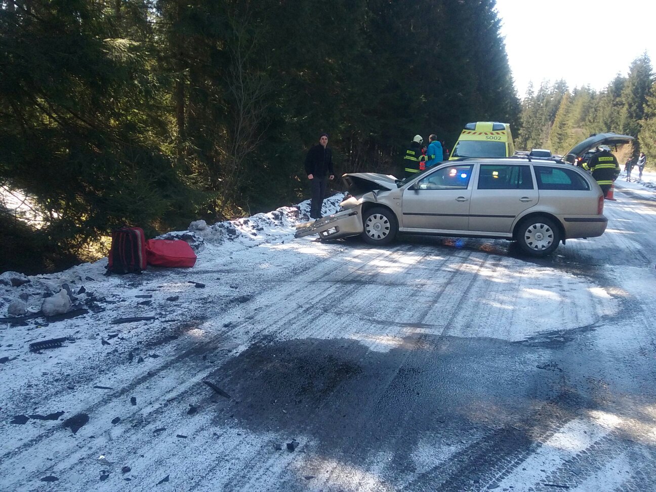 01 - Dopravná nehoda osobných motorových vozidiel v Pribyline